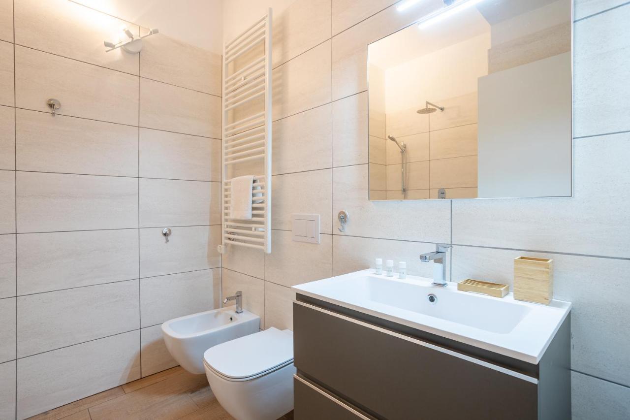 City Centre Apartment - 10 Minutes To Duomo - Free Wifi E Netflix Μιλάνο Εξωτερικό φωτογραφία
