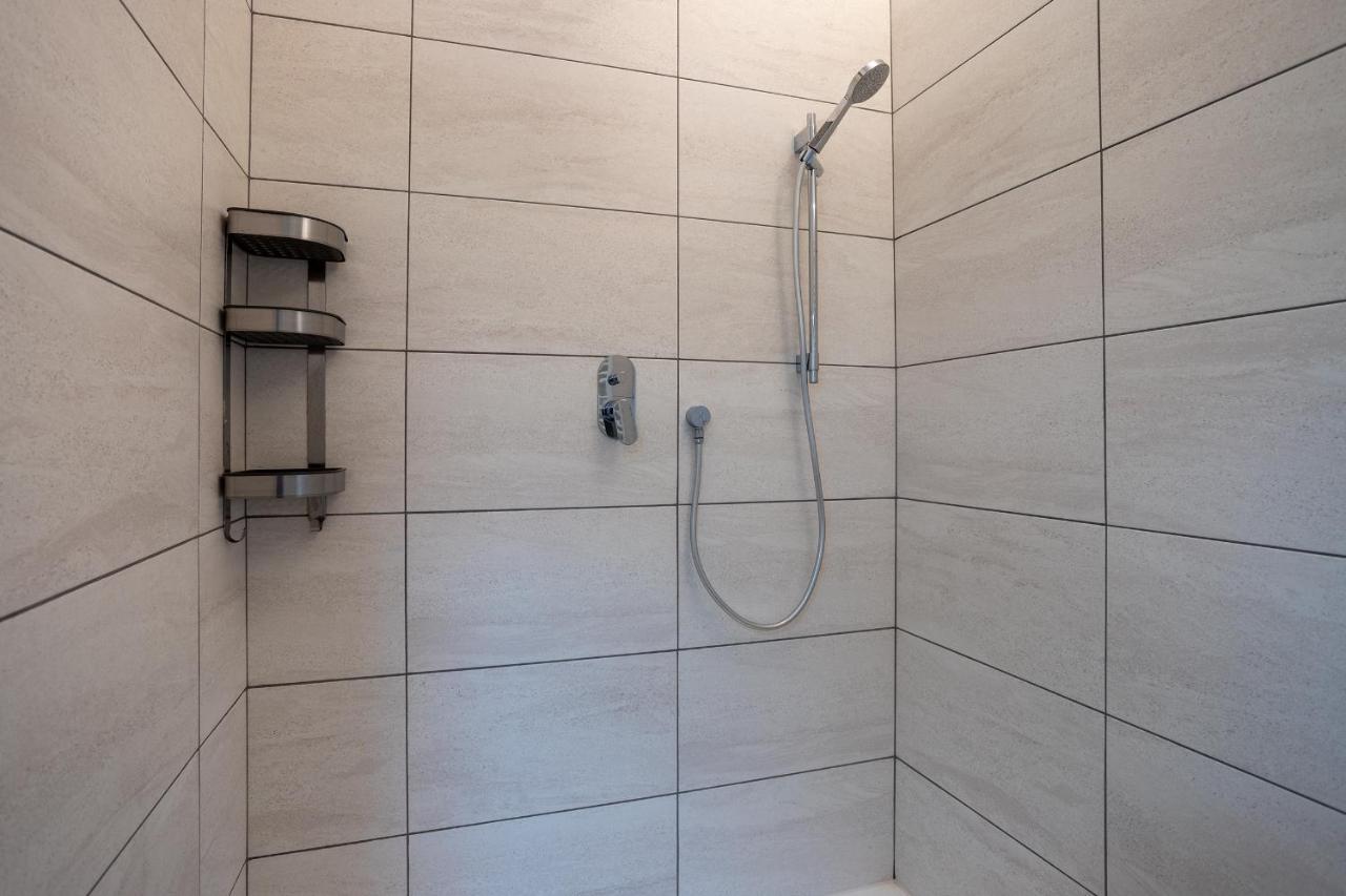 City Centre Apartment - 10 Minutes To Duomo - Free Wifi E Netflix Μιλάνο Εξωτερικό φωτογραφία